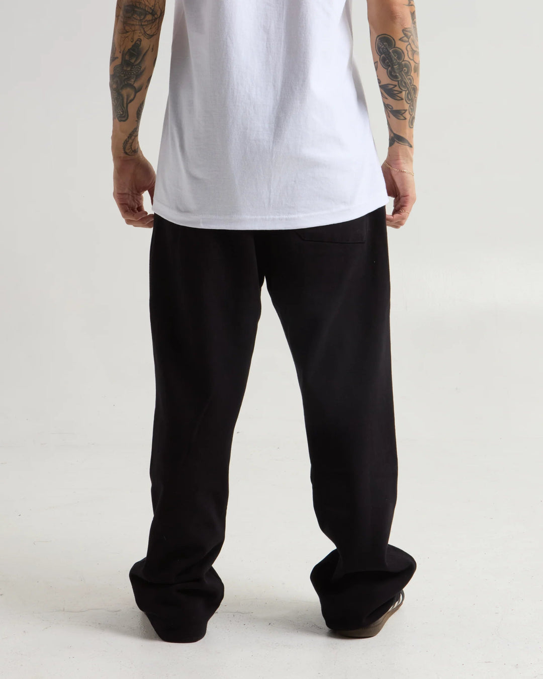 Shaka Los Angeles 13.5oz Heavyweight Garment Dye Baggy Sweatpants - SweatpantsShakaTheOGshop.com